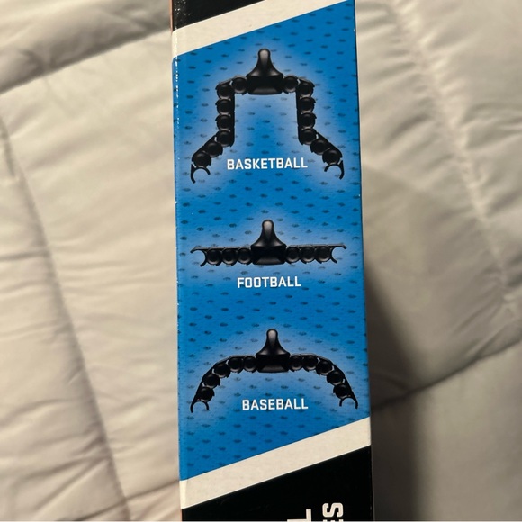 Shirt Whiz- The Jersey and Shirt Wall Display Unit - Picture 3 of 4